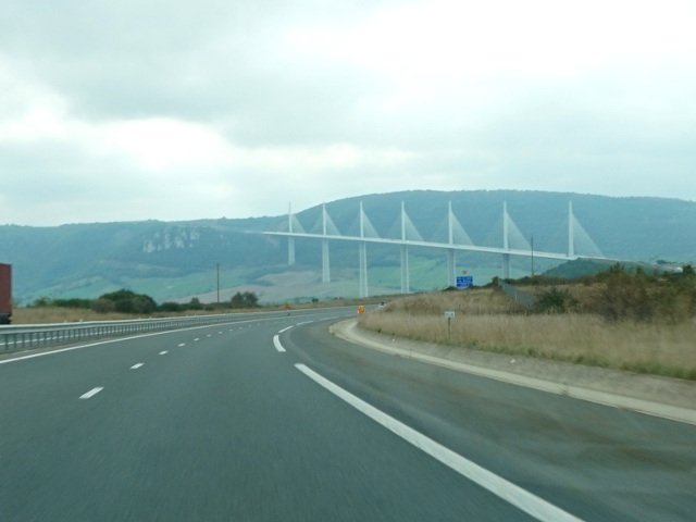 DSC03671a75viaduc