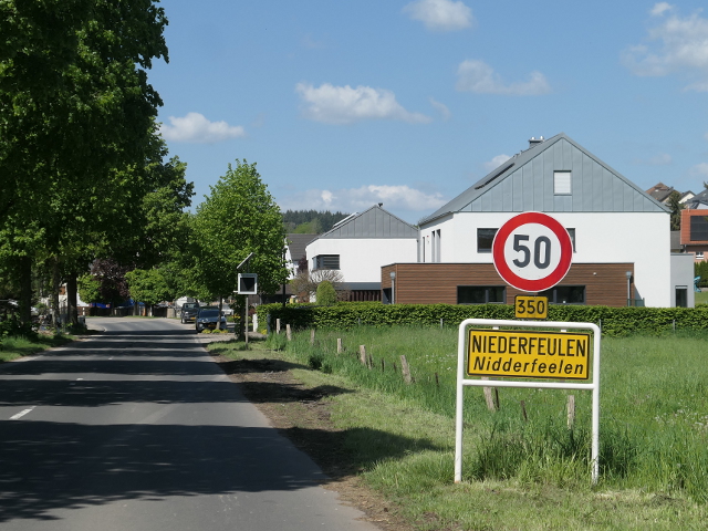 P1270751niederfeulenx350