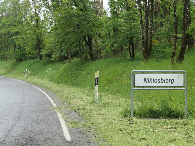 P1280138niklosbierg