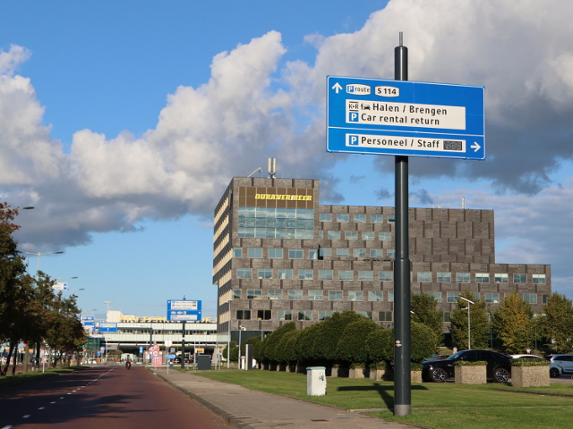 IMG_4638s114prottairport