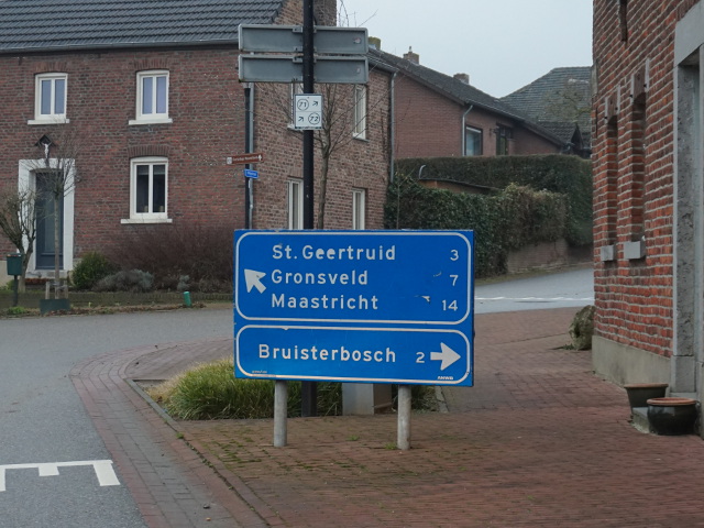 DSC05597wegwijzerbanholt
