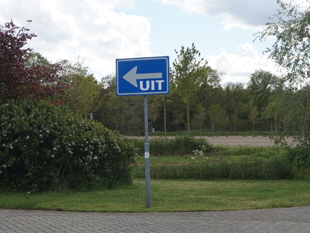 DSC08182uittoverland