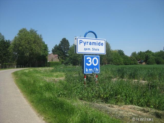 pyramide0378